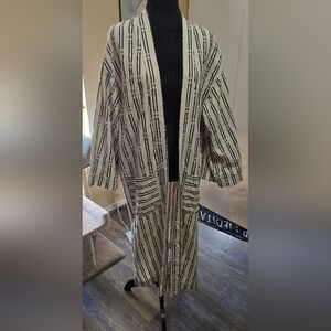 238 Universal Thread Black and Cream & Black Patterned OSFM (D)